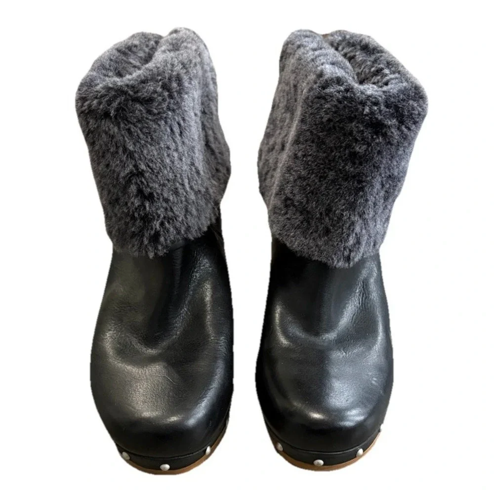 Ugg Australia Lynnea Black Leather Shearling Lined‎ Fold Over Boots Women's 7